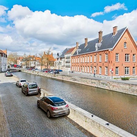 Charming Place Along The Canals In 布鲁日 外观 照片